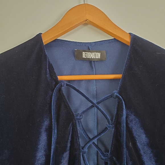 REFORMATION Avalon Velvet Lace Up Bodysuit - Picture 4 of 8